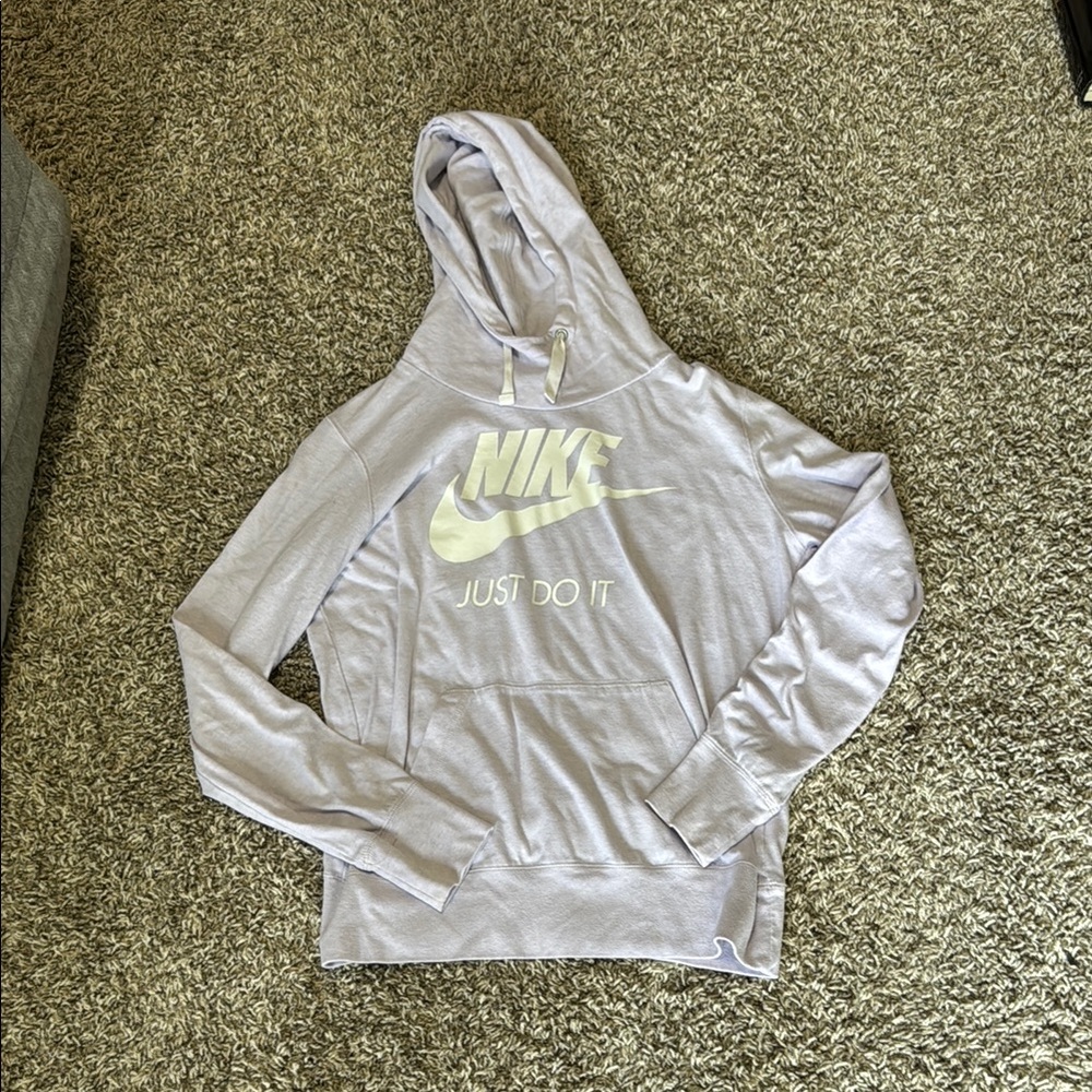 Nike Gray Relaxed Sweatshirt